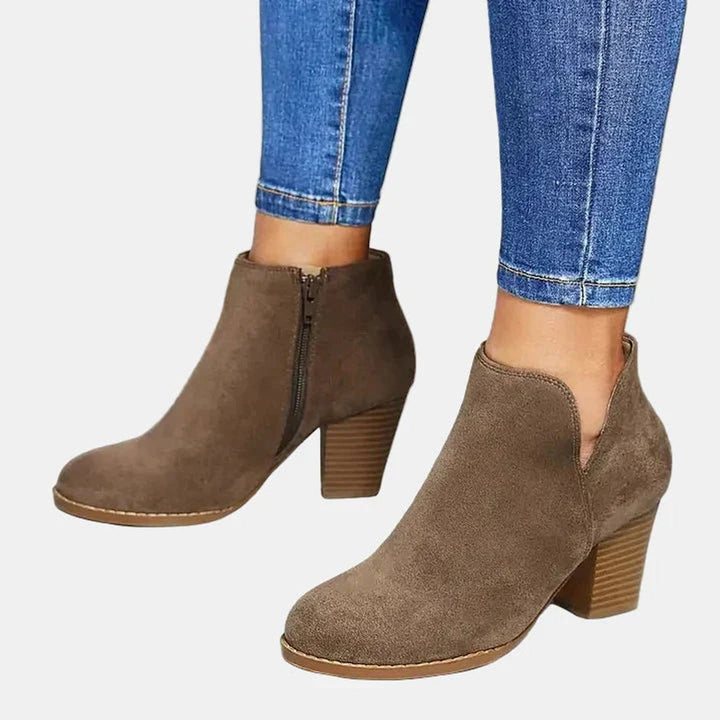Hazel | Edle Veloursleder-Stiefeletten mit Blockabsatz