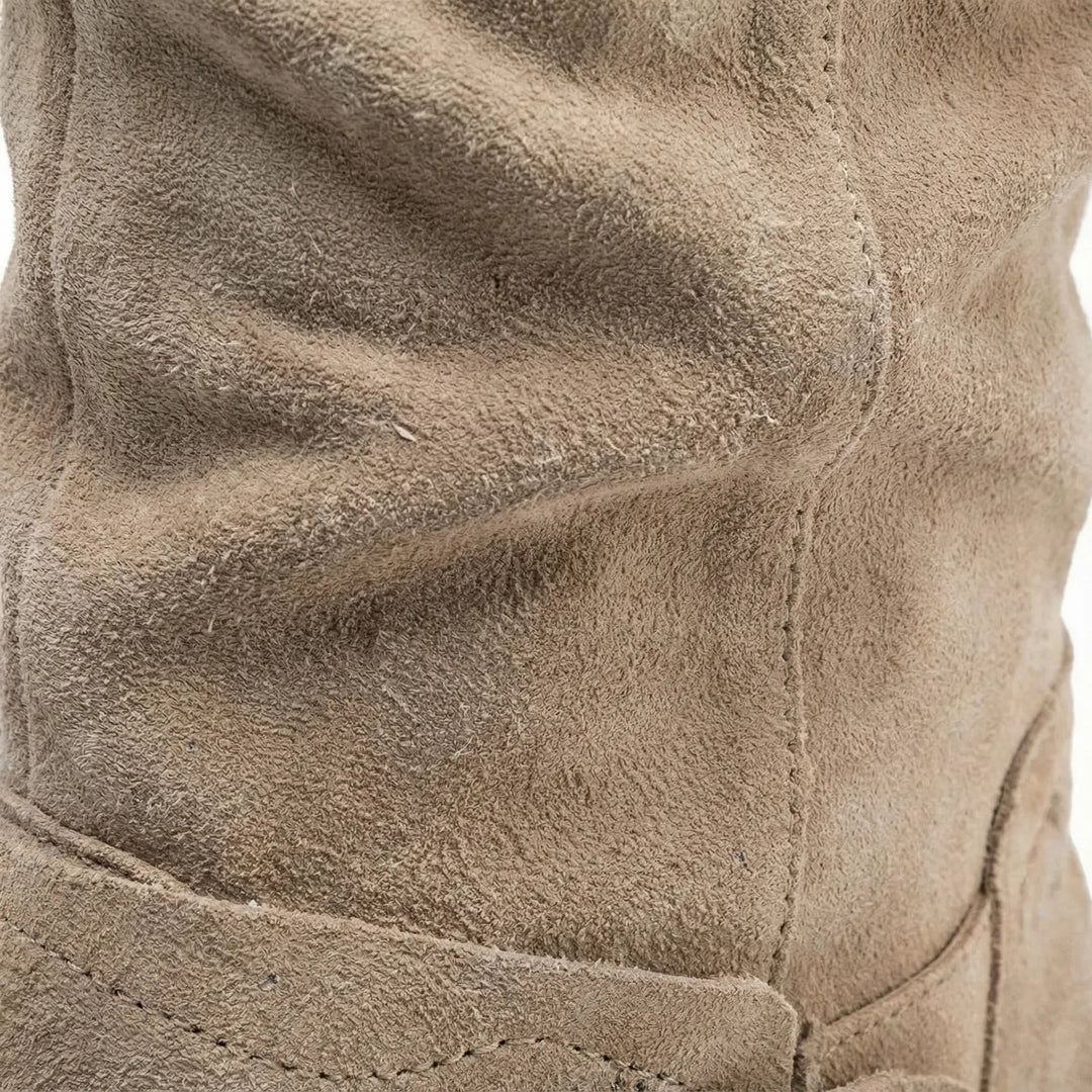 Zara | Elegante kniehohe Slouch-Stiefel mit niedrigem Blockabsatz