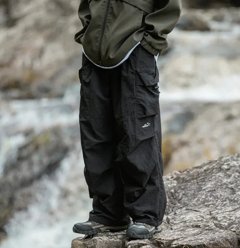 Clara | Casual and Functional Cargo Pants